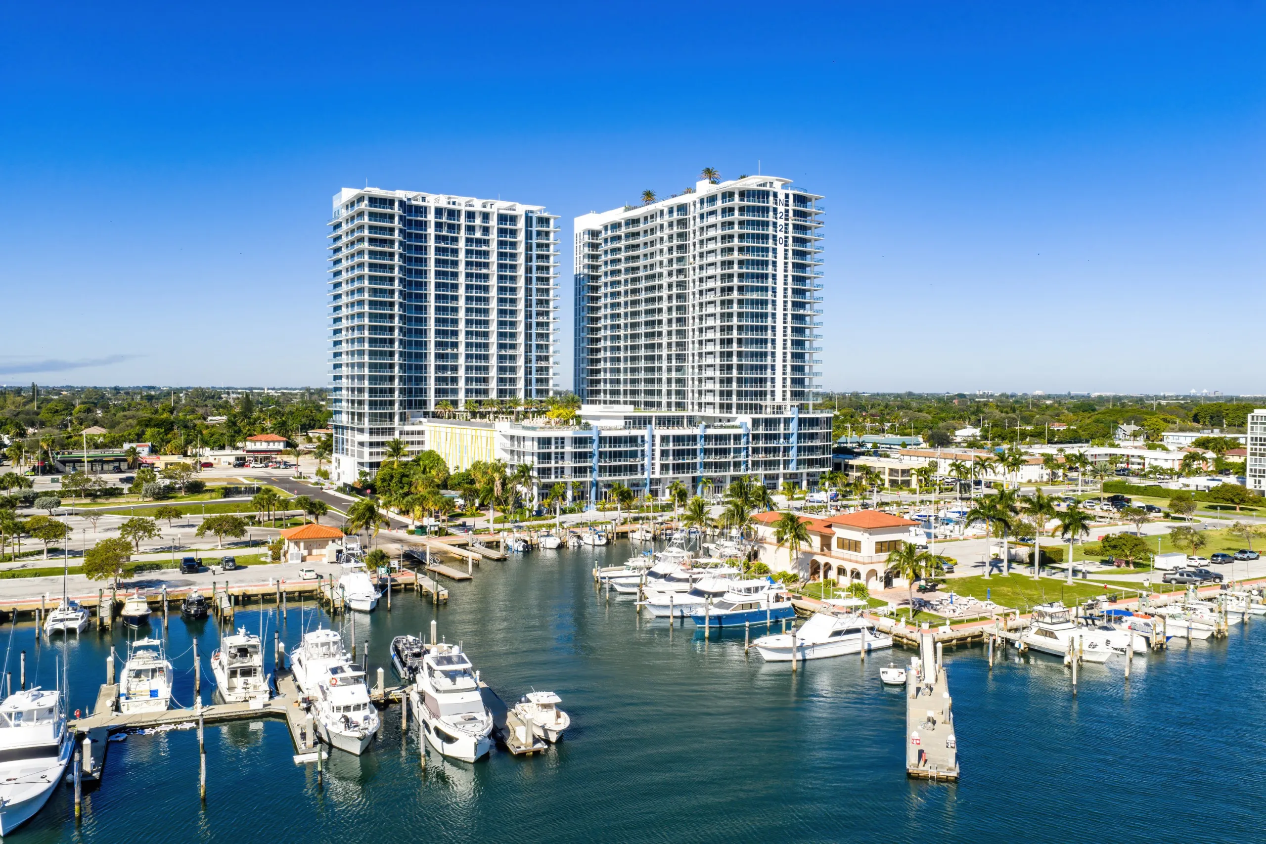 003-220LakeShoreDrive-LakePark-FL-33403-SMALL